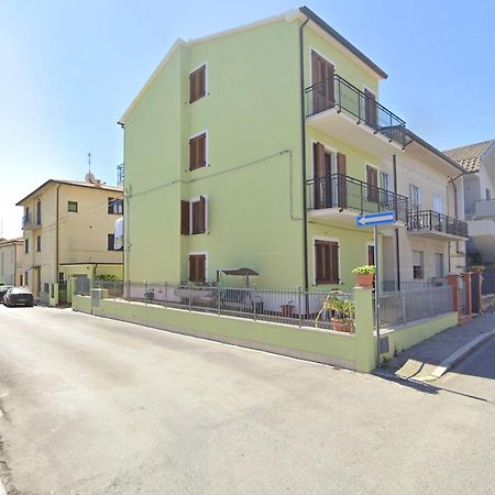 Casa Lilly Apartment Porto SantʼElpidio Екстериор снимка