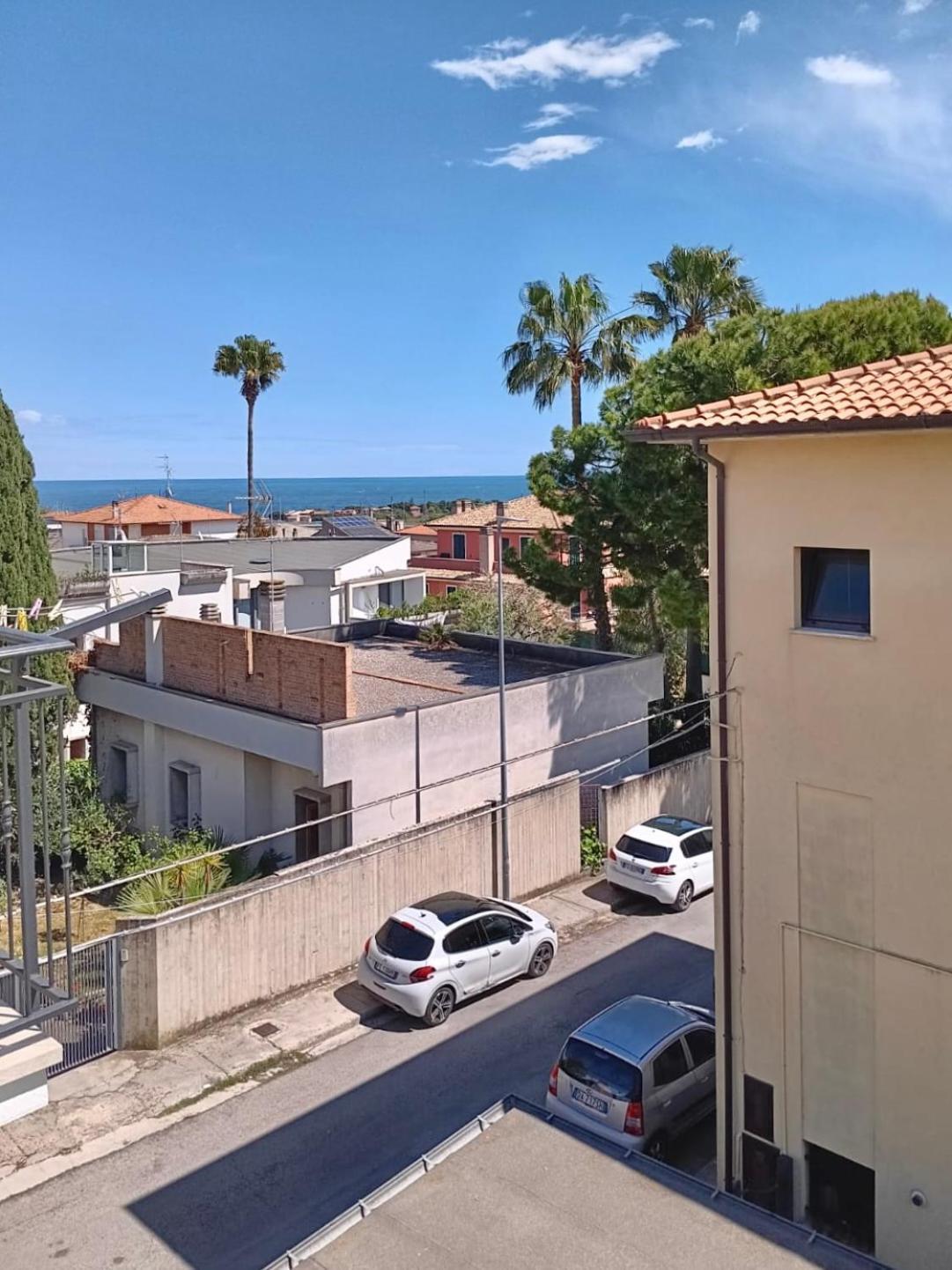 Casa Lilly Apartment Porto SantʼElpidio Екстериор снимка
